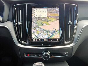 Volvo T6 Recharge Plus Dark PANO|