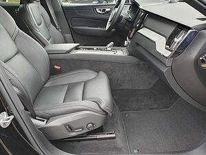 Volvo  T6 Ultra Black Edition MASSAGE|LUFT|B&W|AHK