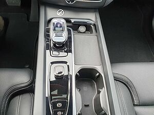 Volvo  T6 Ultra Black Edition MASSAGE|LUFT|B&W|AHK
