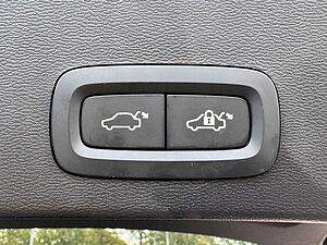 Volvo  T5 TwinEng R-Design Plug-In Navi/SHD/Autom.