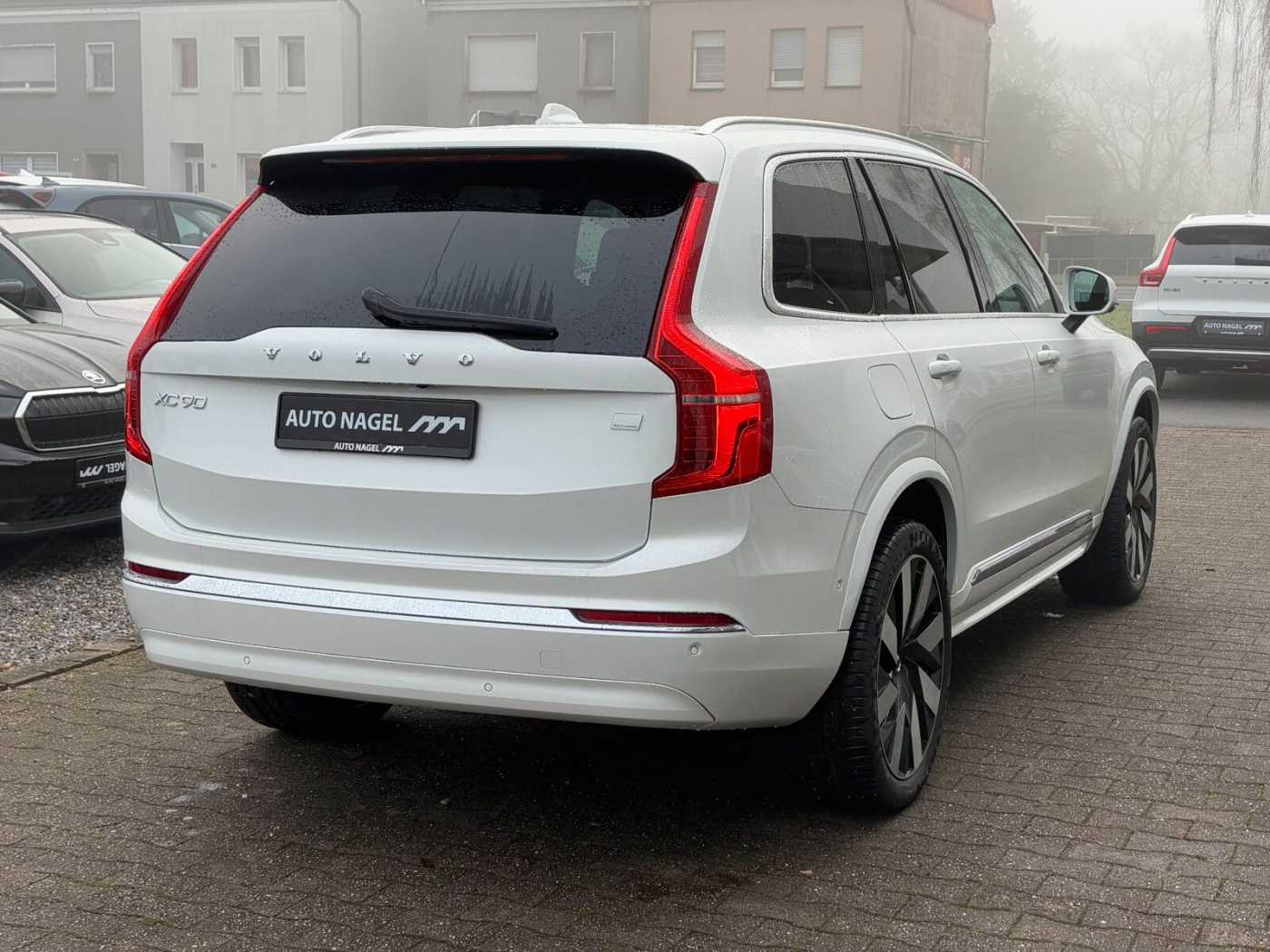 Volvo  Recharge T8 Plus Bright PANO|