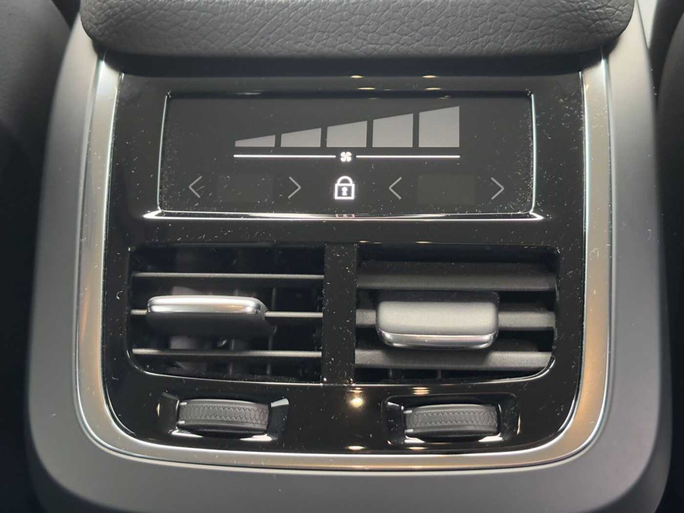 Volvo  T8 AWD Inscription Expression Plug-In