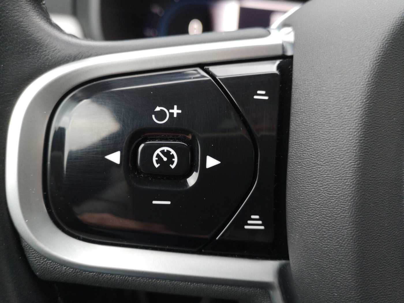 Volvo  Recharge T8 AWD Automatik