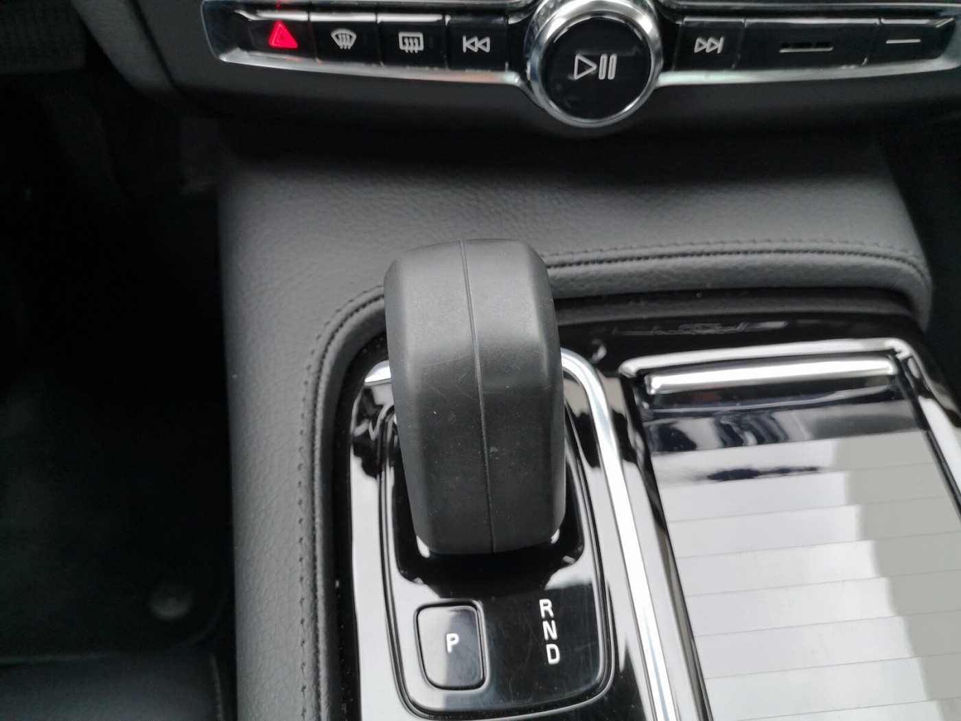 Volvo  Recharge T8 AWD Automatik