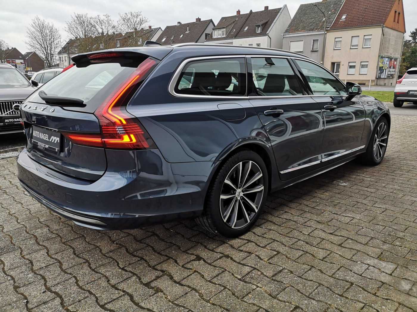 Volvo  Recharge T8 AWD Automatik