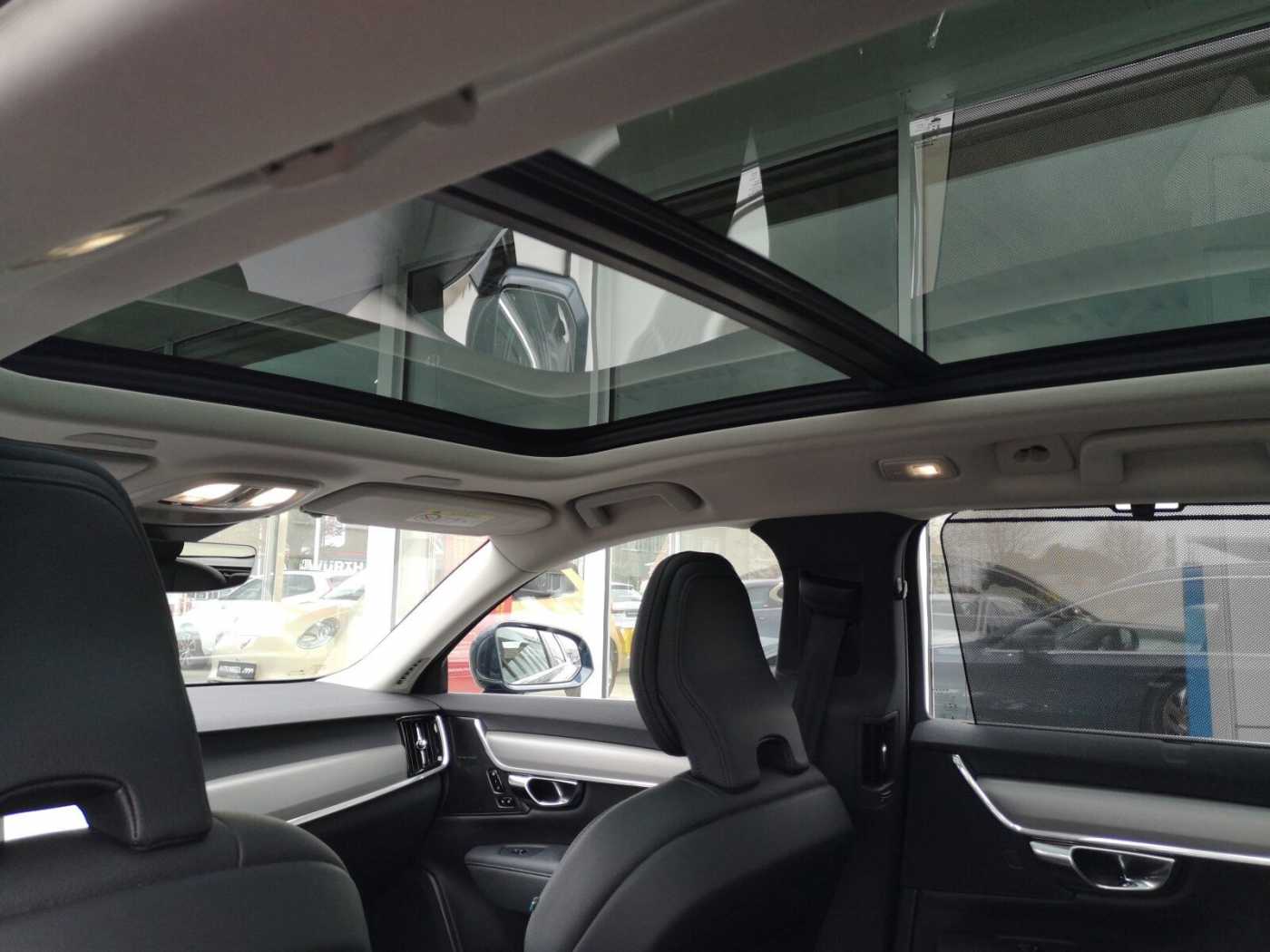 Volvo  Recharge T8 AWD Automatik
