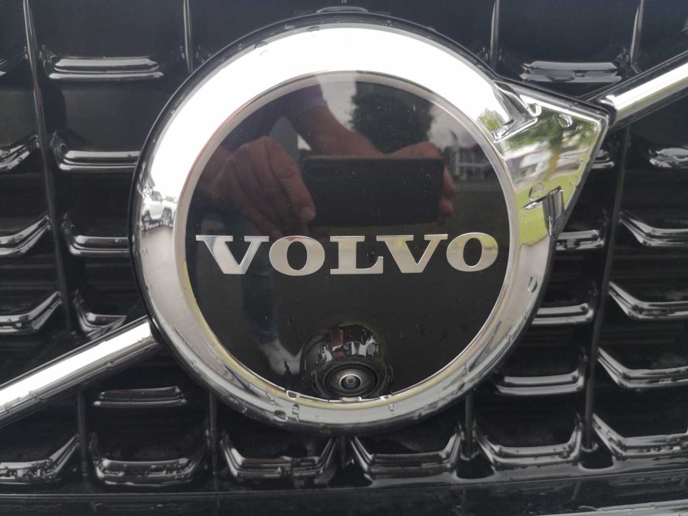 Volvo  B3 Autom. Plus Dark