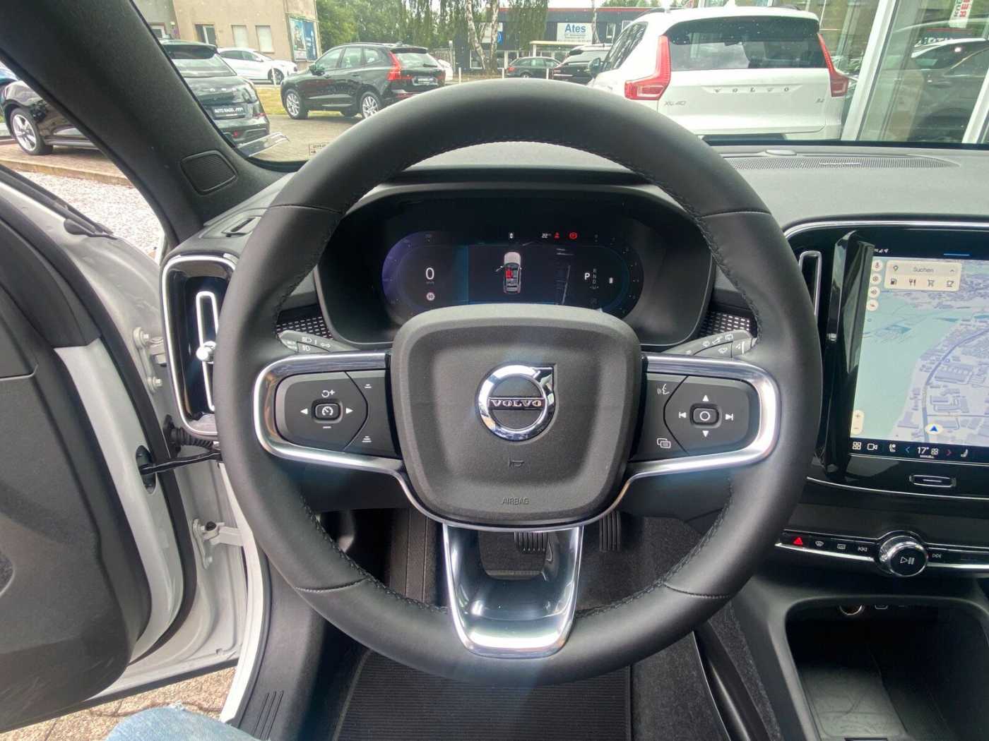 Volvo  B4 Ultra Dark PIXEL-LED|SRA|19'|Ass. -Paket
