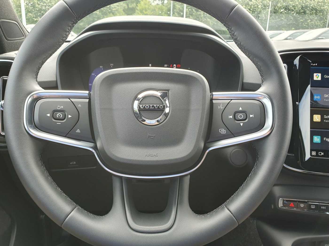 Volvo  Single Extended Range Plus Black Edition