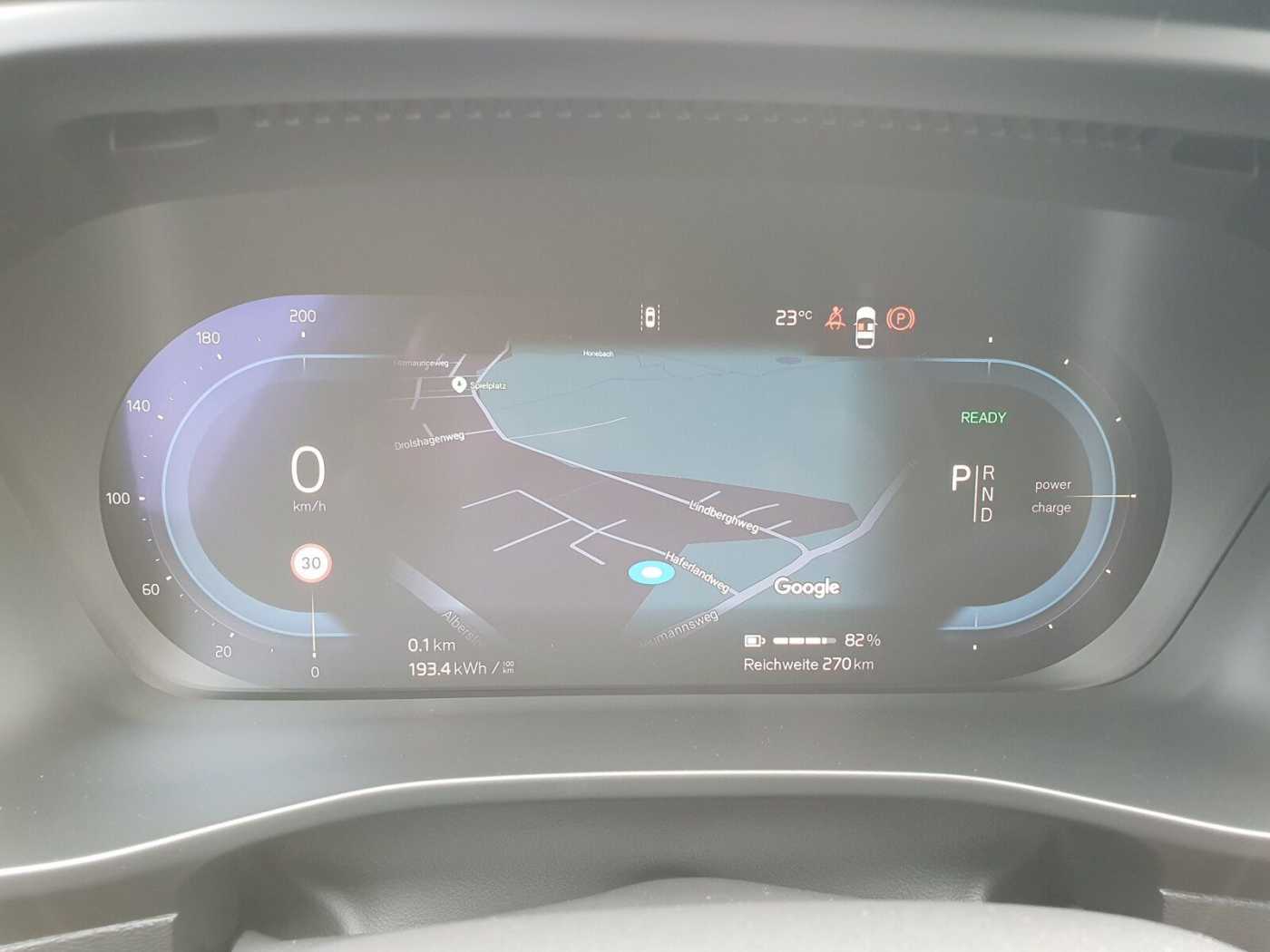Volvo  Single Extended Range Plus Black Edition