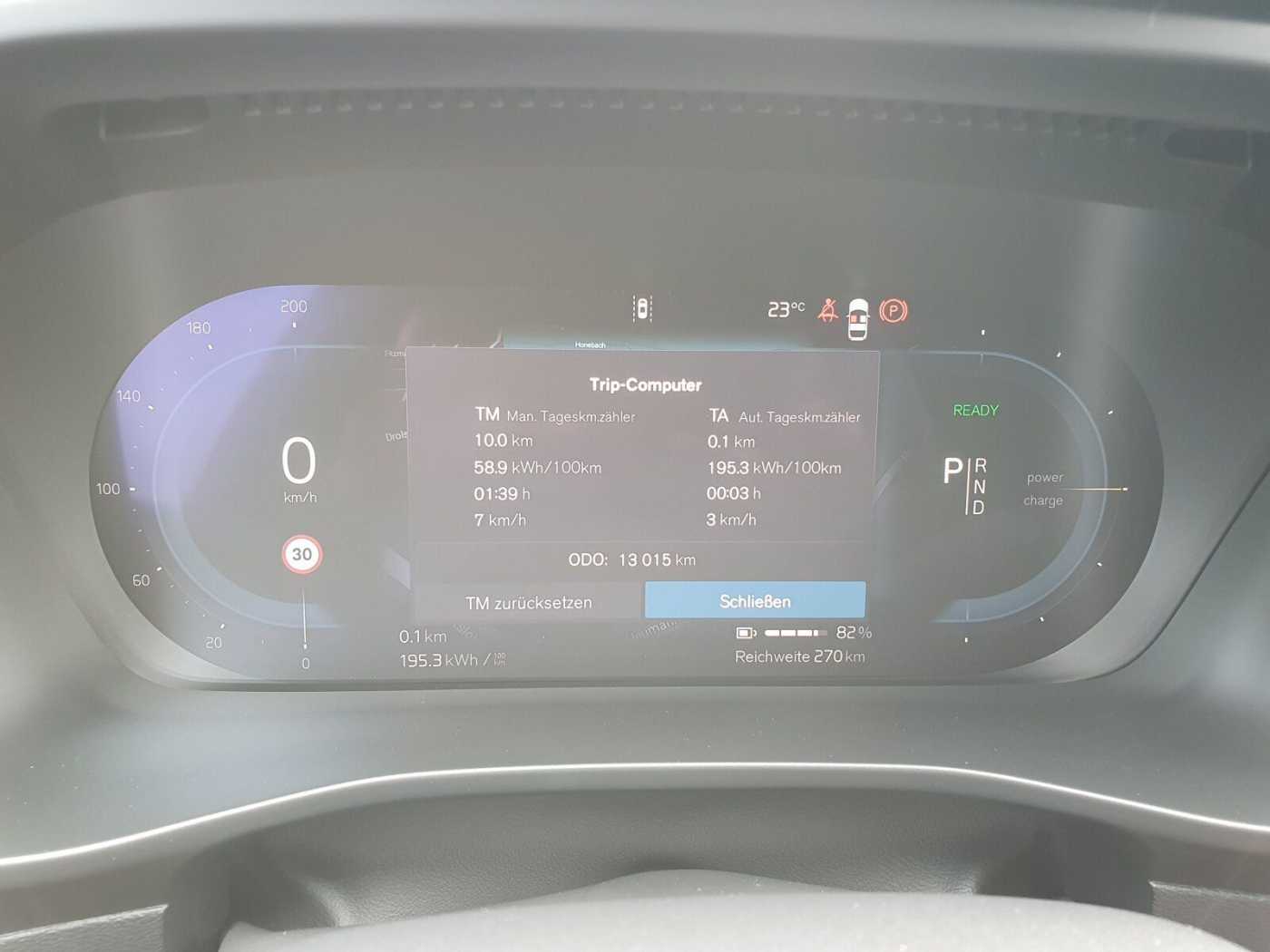 Volvo  Single Extended Range Plus Black Edition