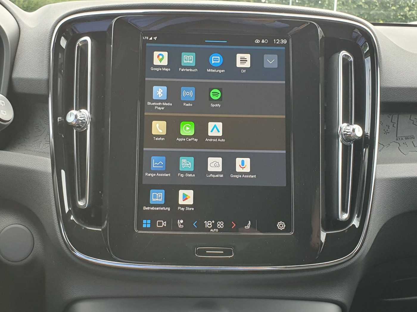 Volvo  Single Extended Range Plus Black Edition