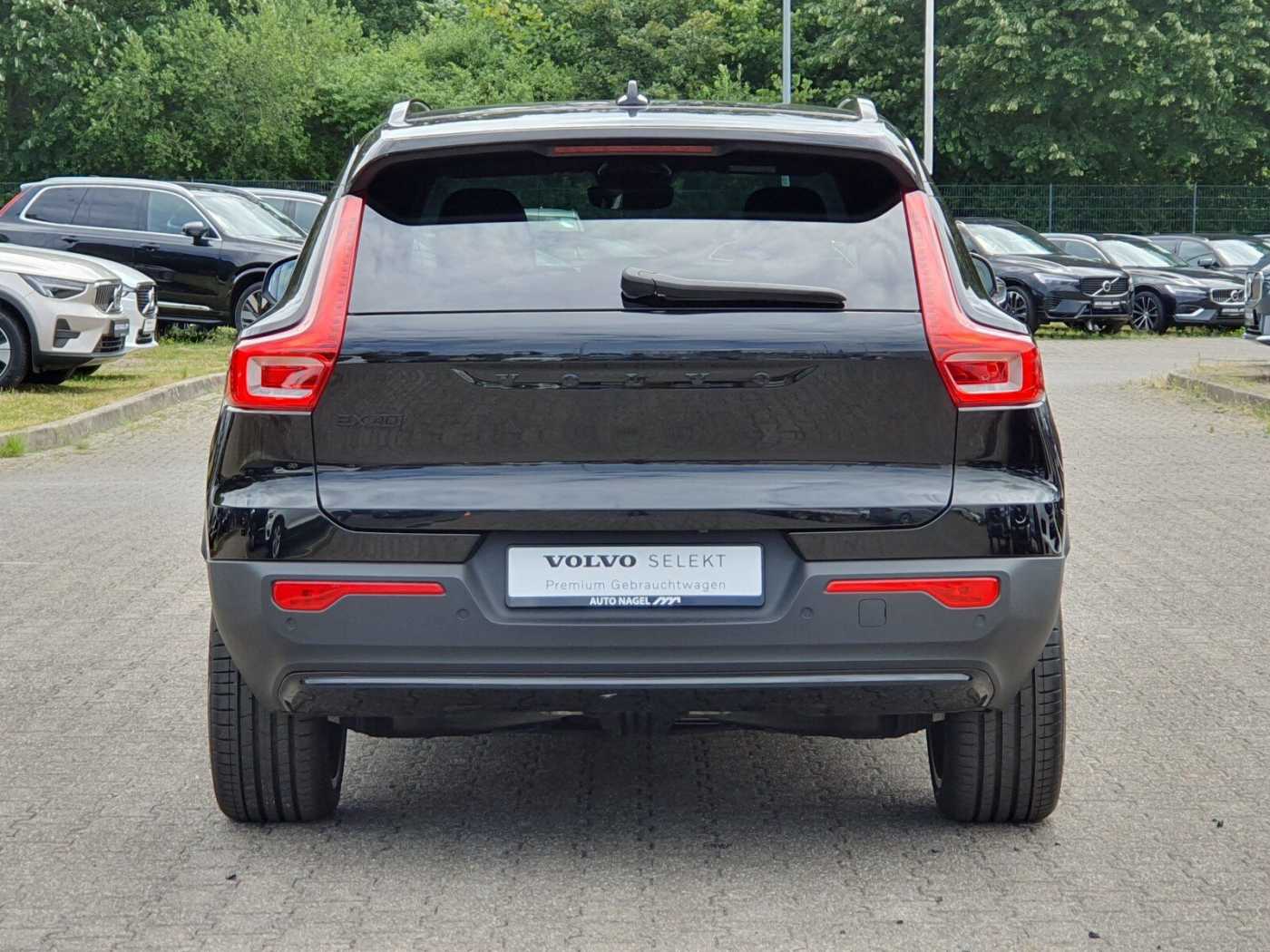 Volvo  Single Extended Range Plus Black Edition