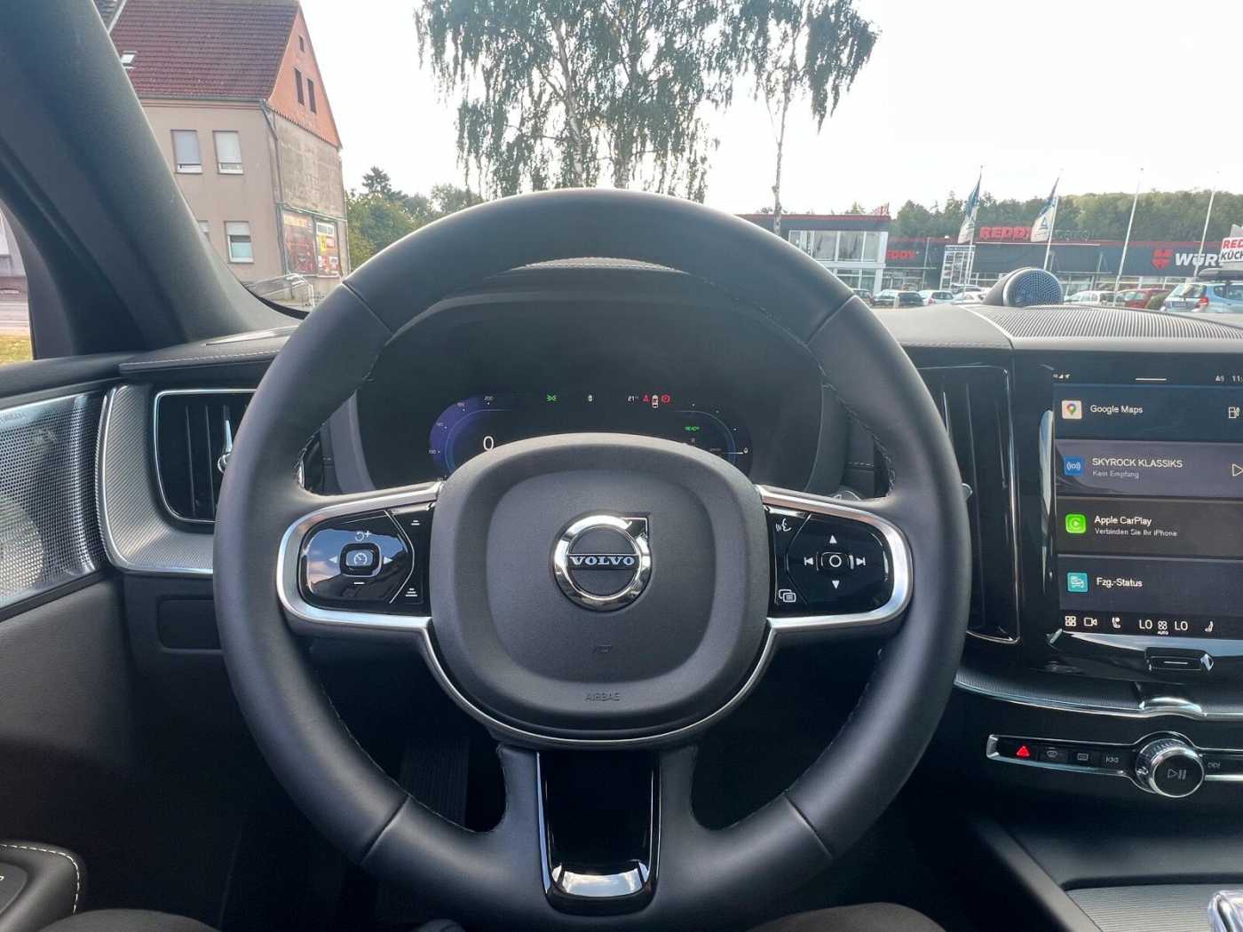 Volvo  T8 Ultra Black Edition LUFT|AHK|B&W|