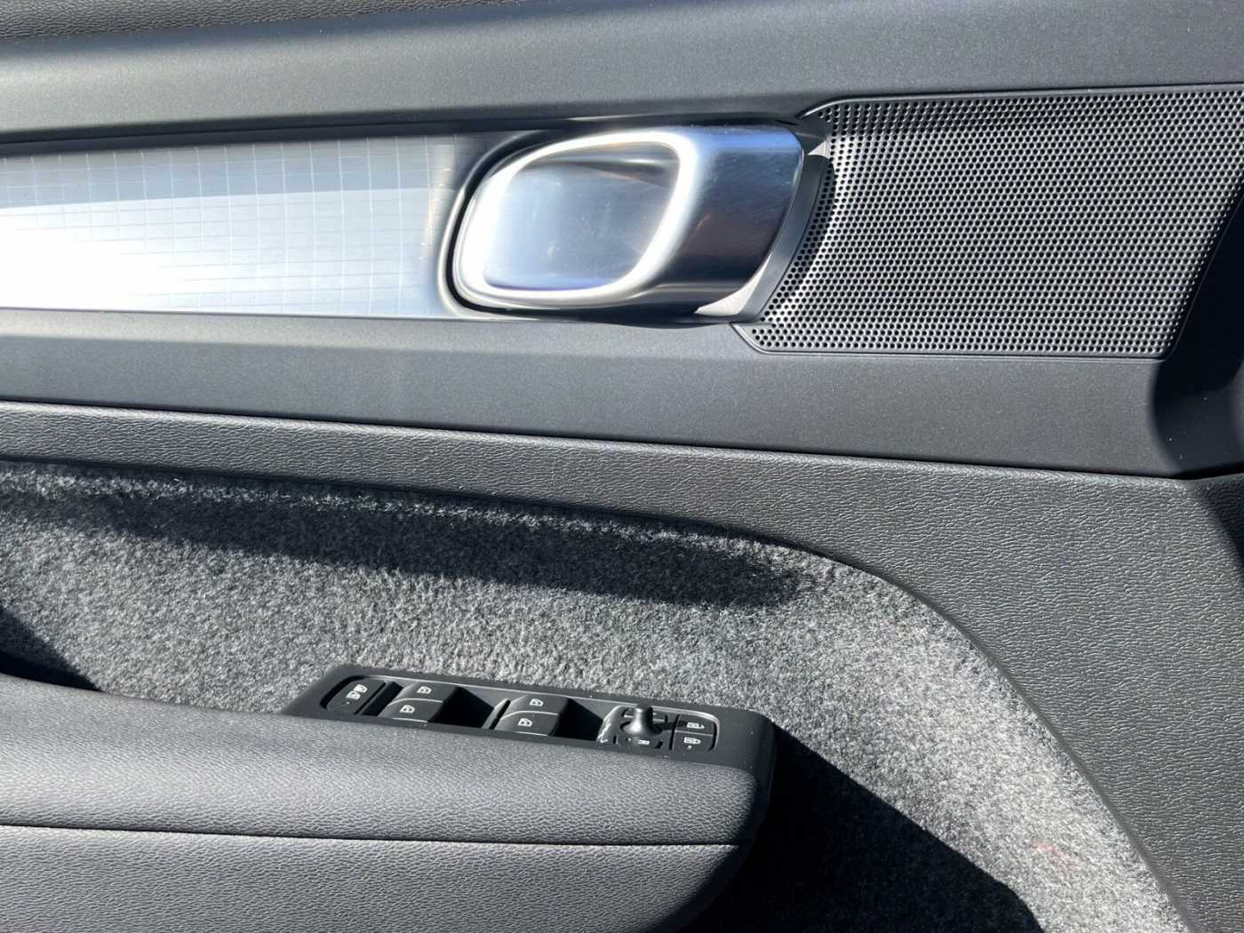 Volvo  T4 Core