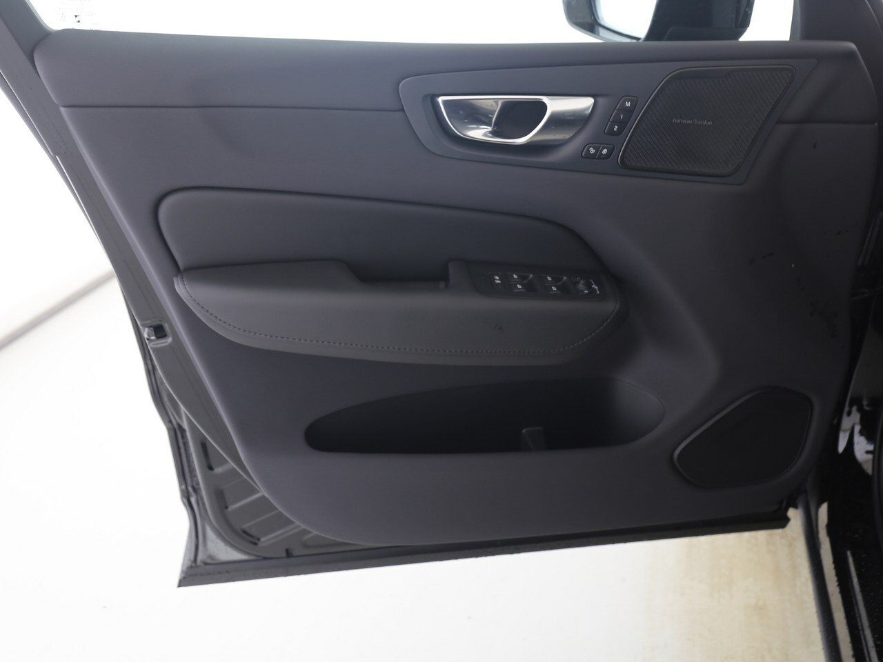 Volvo  T6 Plus Dark SHD/Keyless-Start/Standheizung