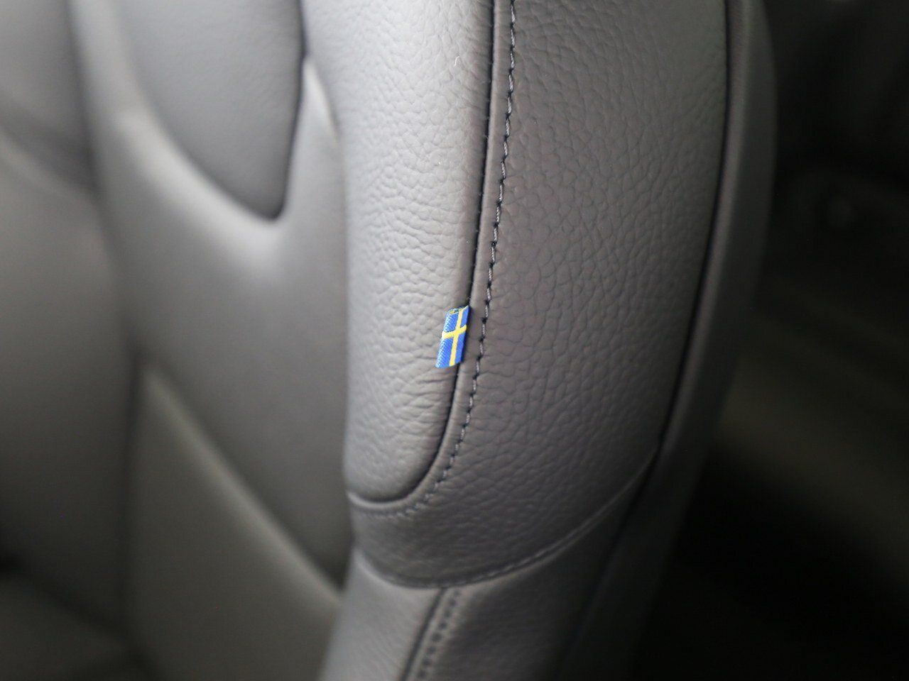 Volvo  T6 Plus Dark SHD/Keyless-Start/Standheizung