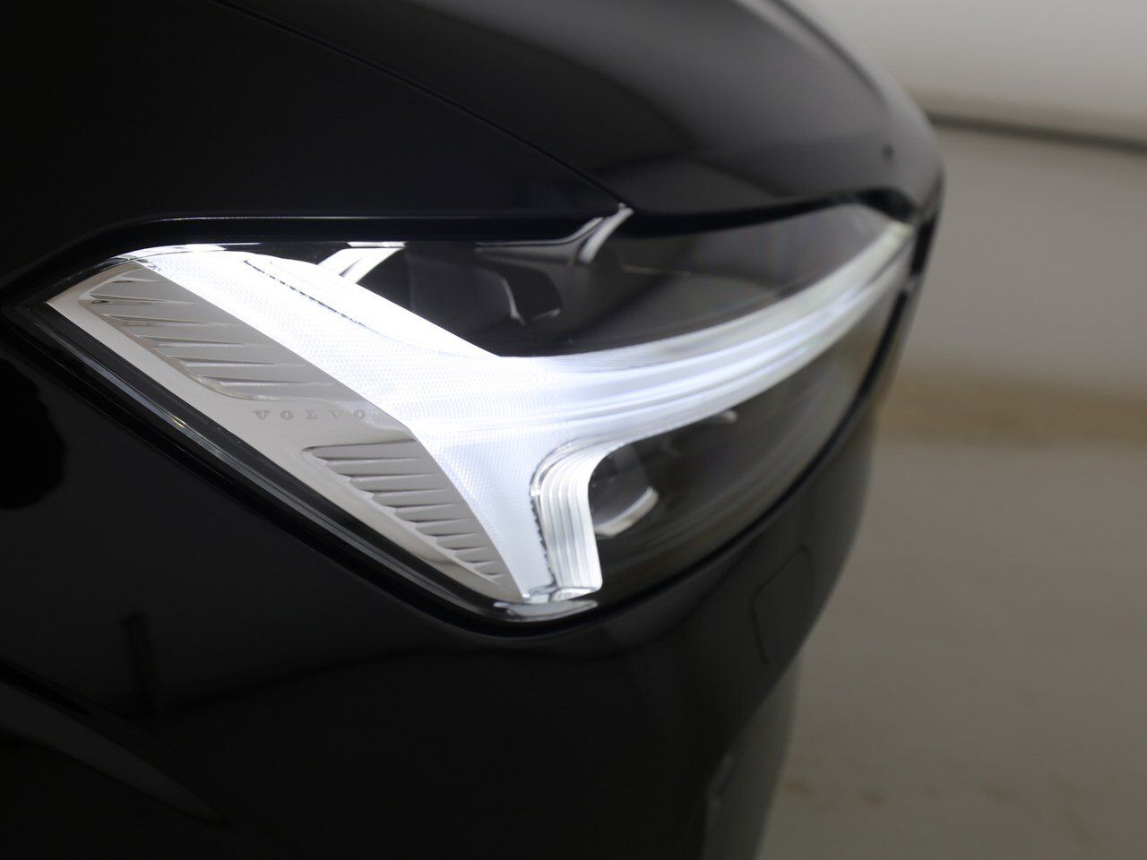 Volvo  T6 Plus Dark SHD/Keyless-Start/Standheizung
