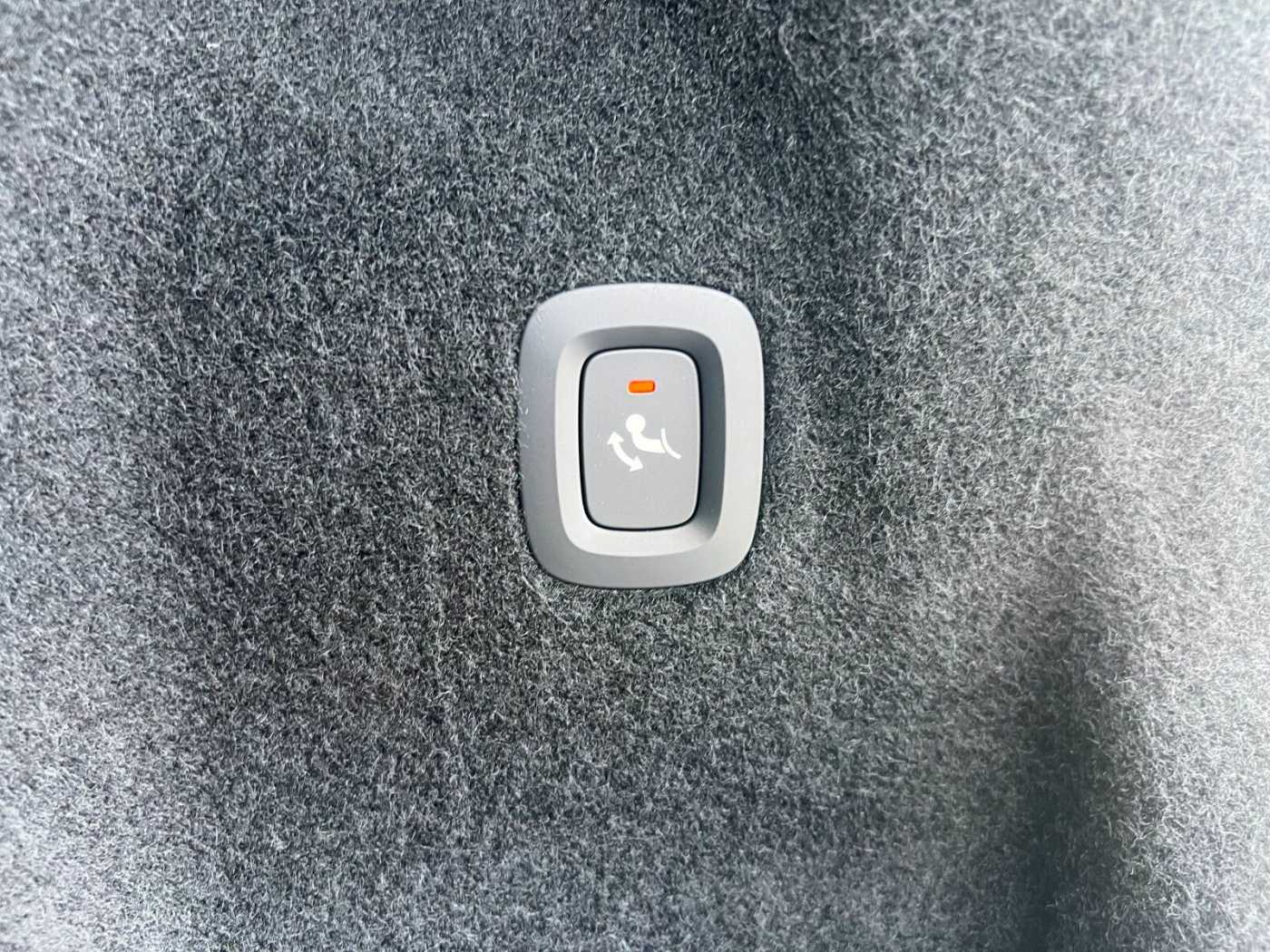 Volvo  T6 Plus Dark AHK|PANO|20'|LEDER|FLED|