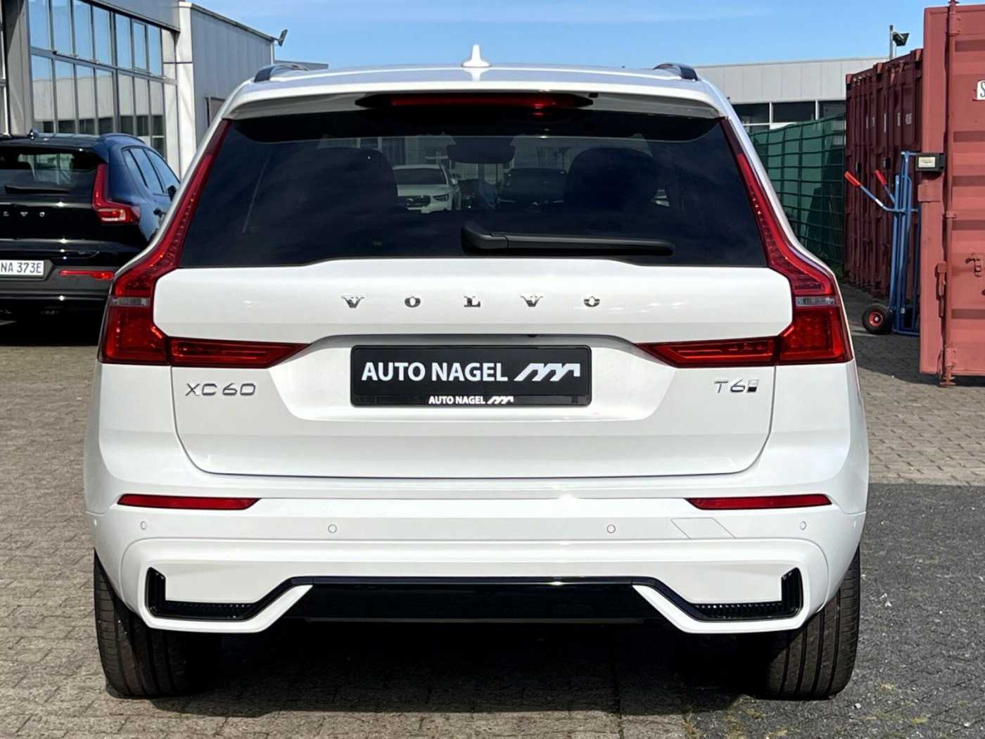 Volvo  T6 Plus Dark AHK|PANO|20'|LEDER|FLED|