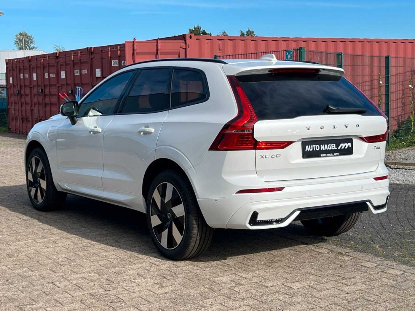 Volvo  T6 Plus Dark AHK|PANO|20'|LEDER|FLED|