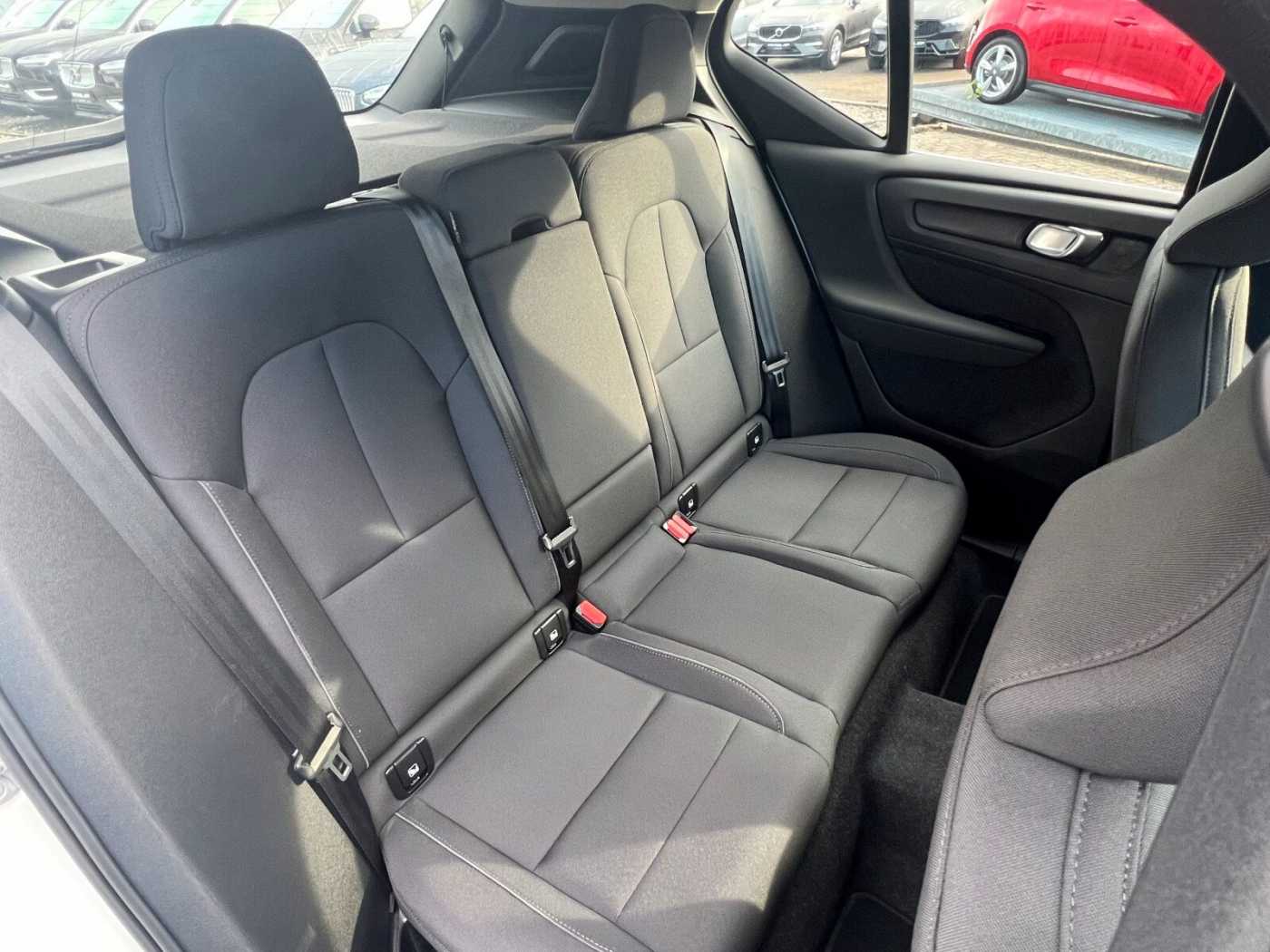Volvo  T4 Twin Engine Inscription Plug-In Navi/LED