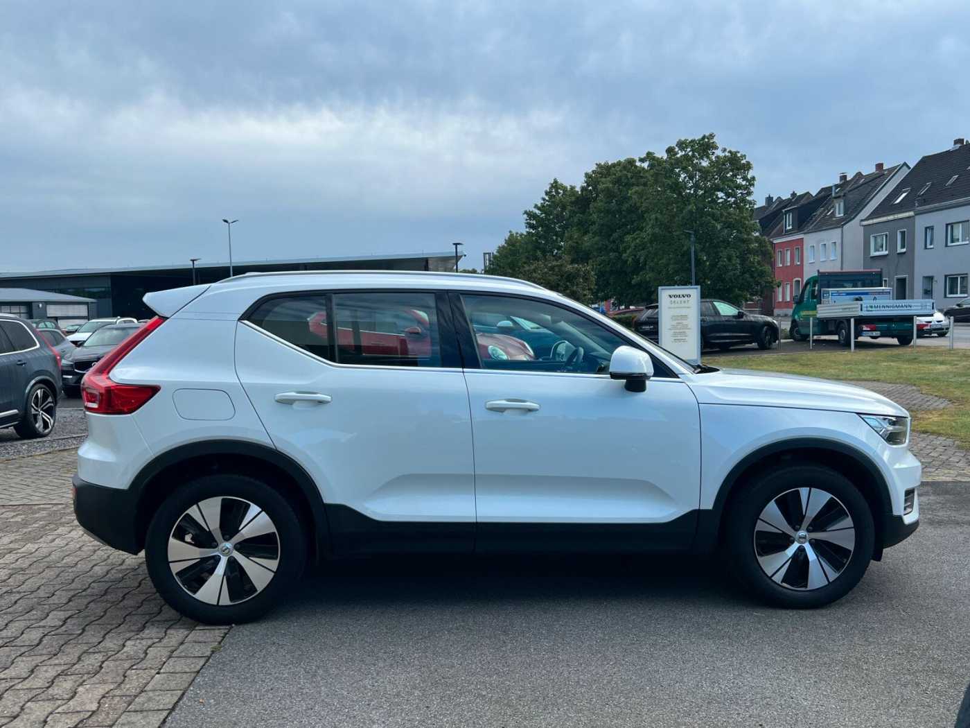 Volvo  T4 Twin Engine Inscription Plug-In Navi/LED