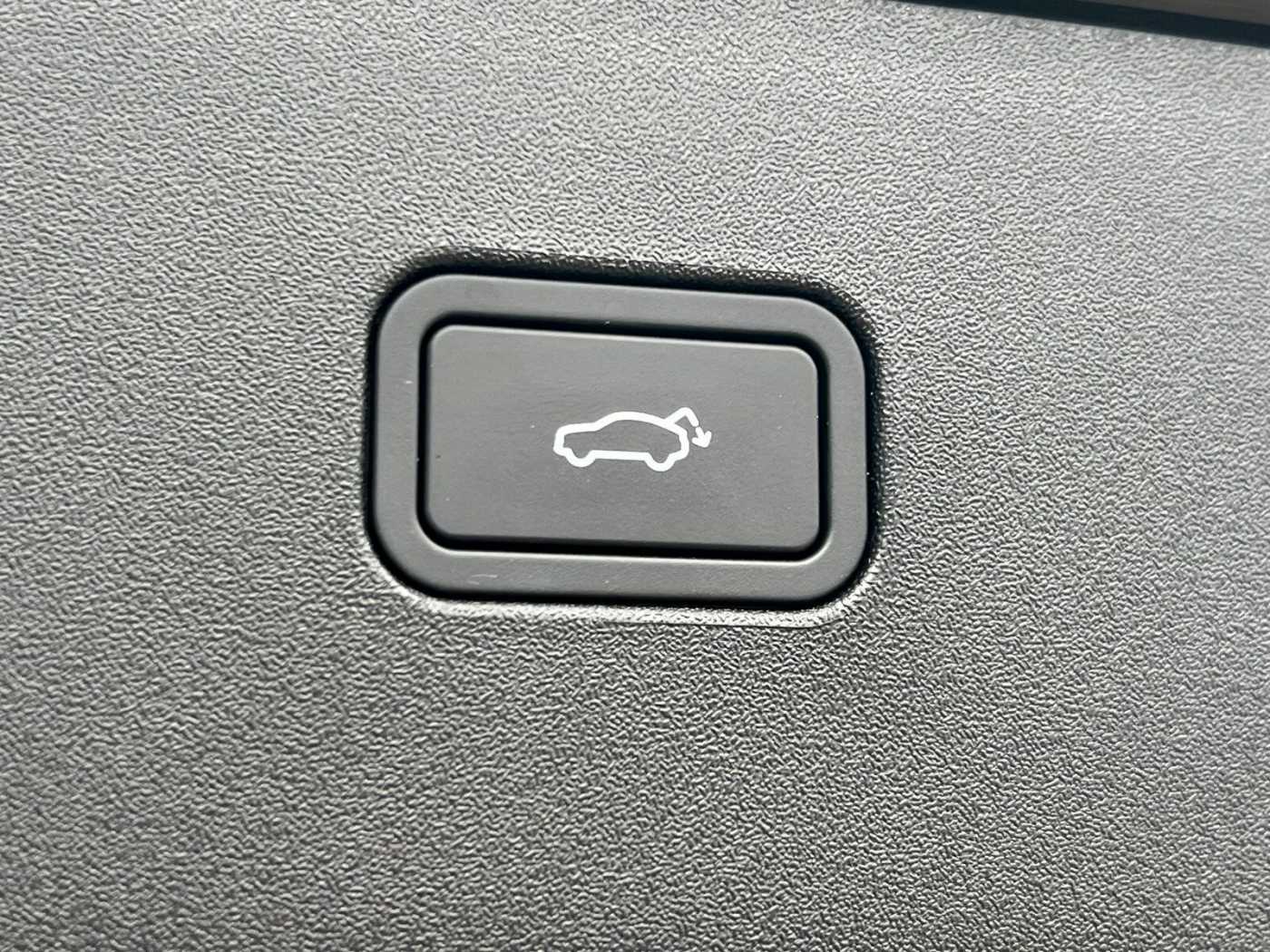 Volvo  Extended Range Ultra PANO|