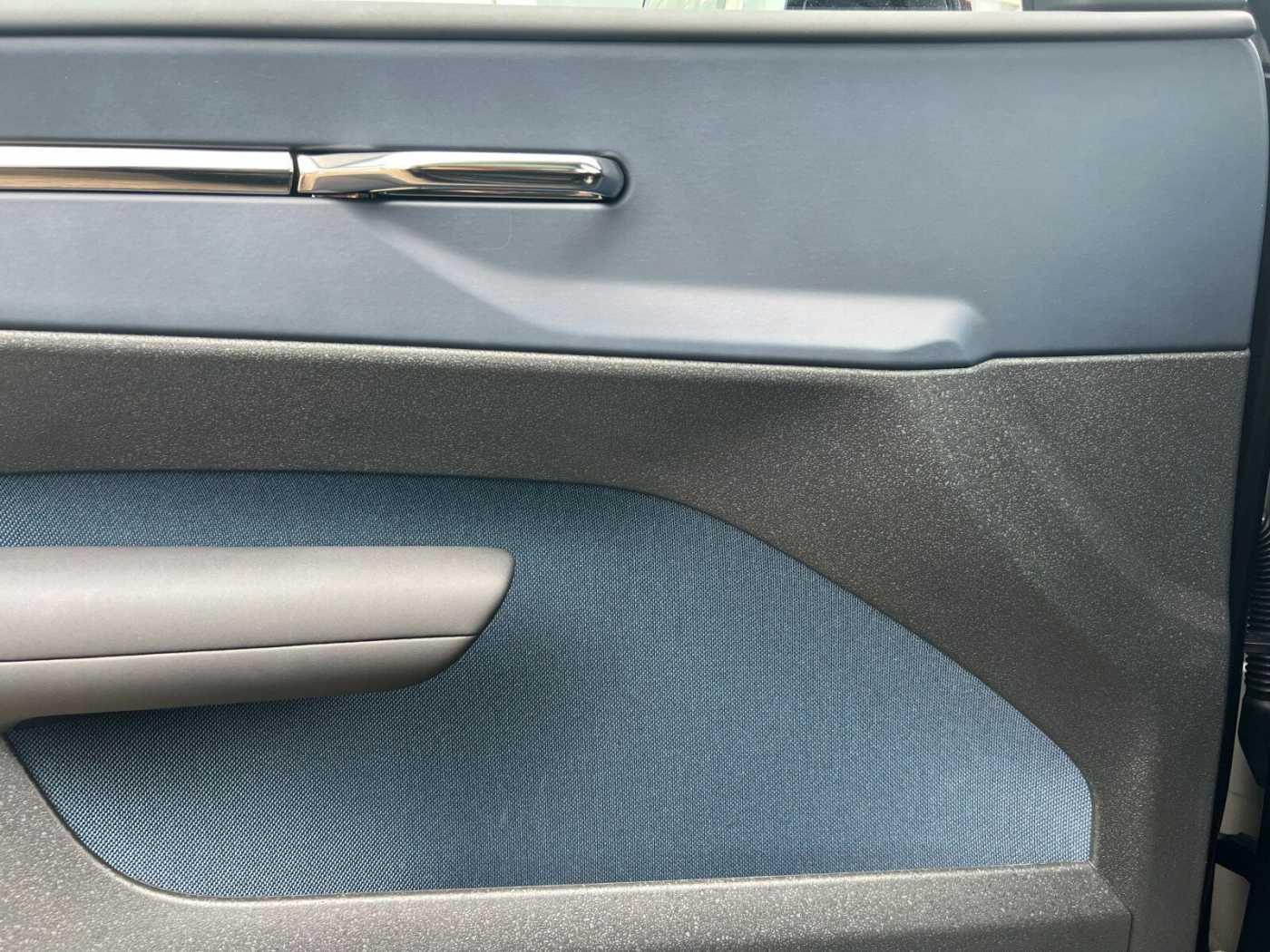 Volvo  Extended Range Ultra PANO|