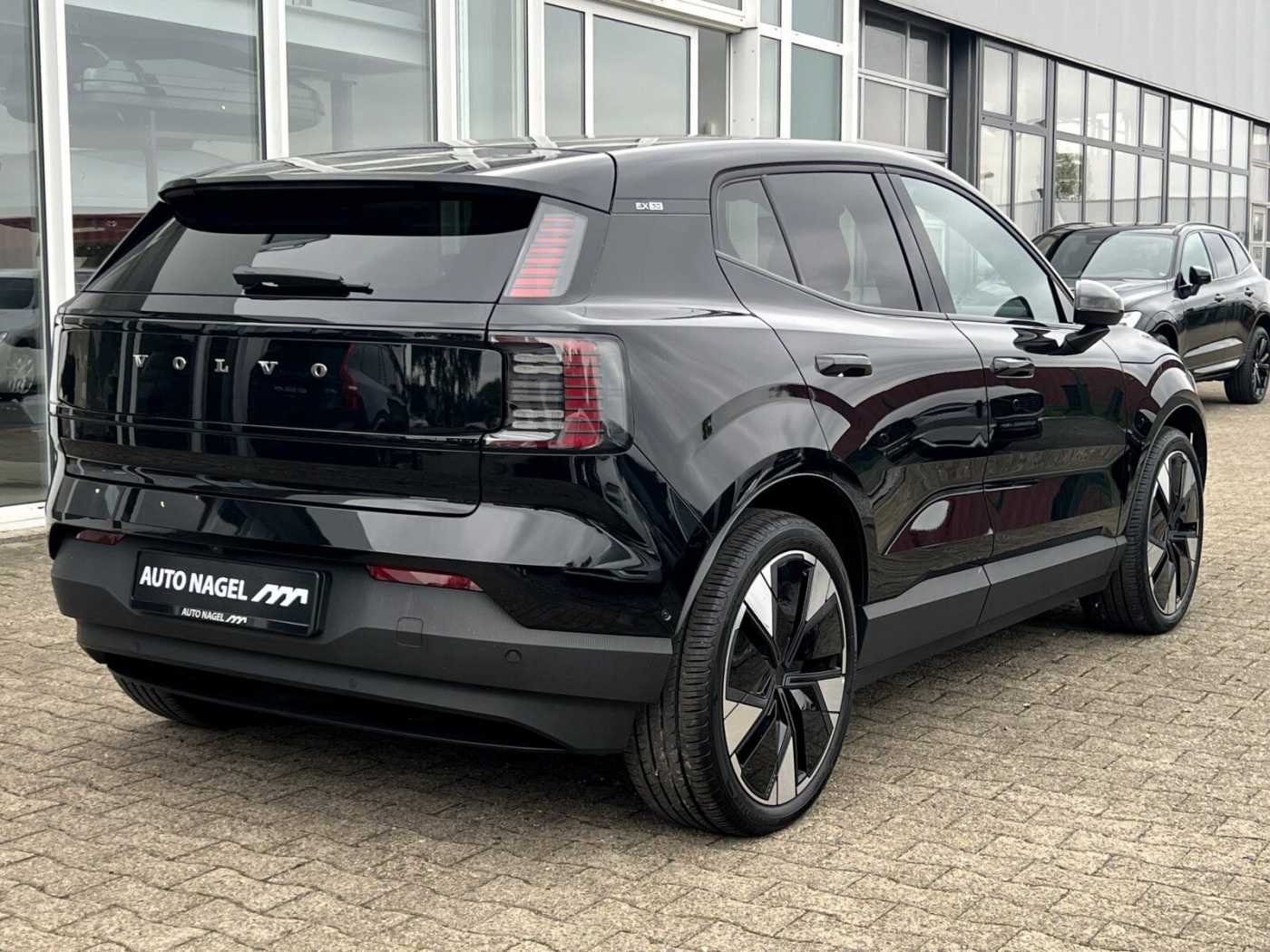 Volvo  Extended Range Ultra PANO|