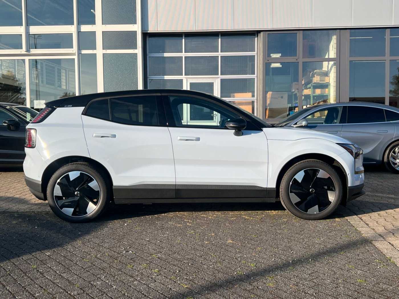Volvo  Extended Range Ultra PANO|el. SITZE|MISTY|
