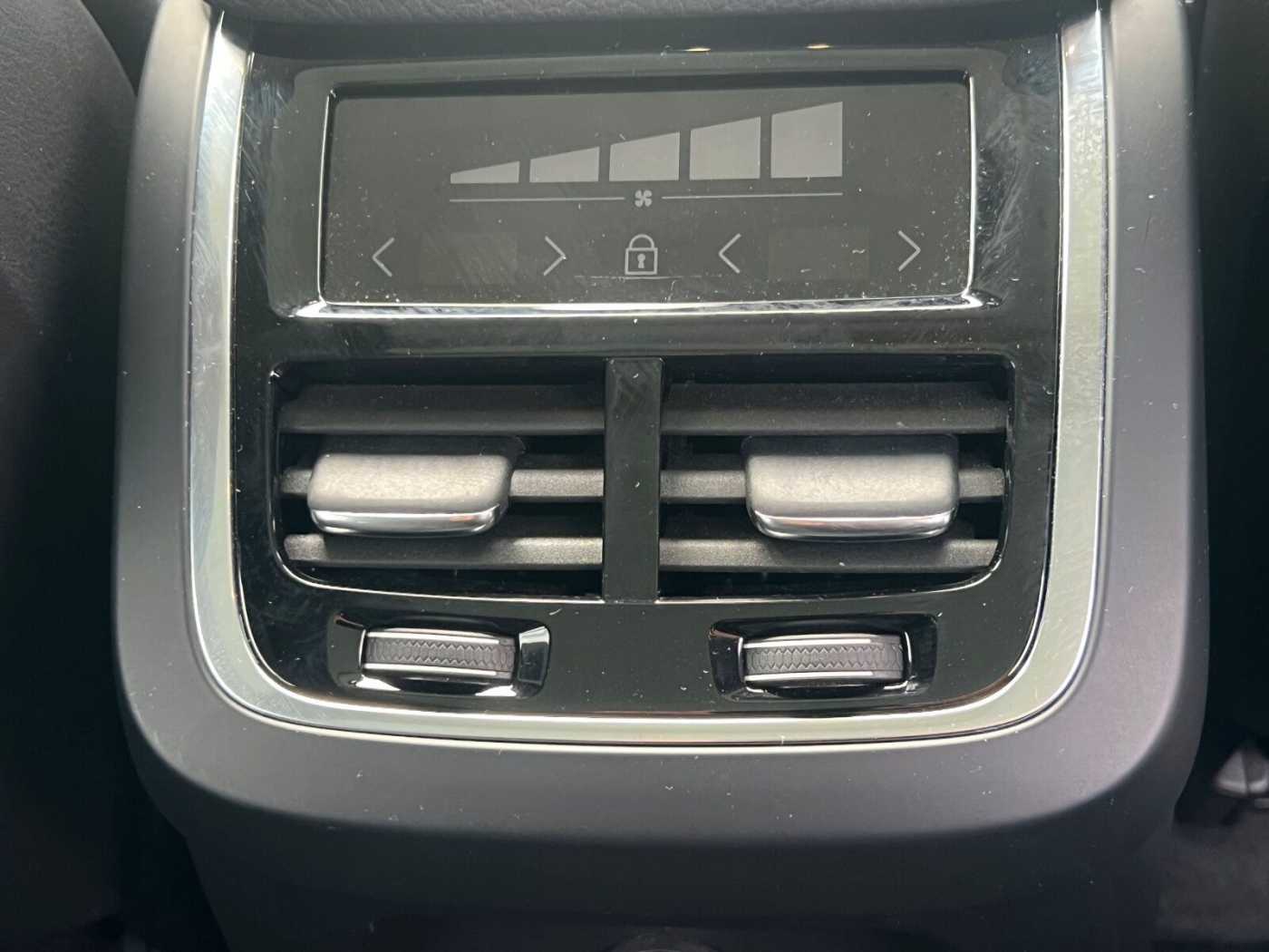 Volvo T8 AWD Inscription Expr. AHK|PANO|FLED|el. S