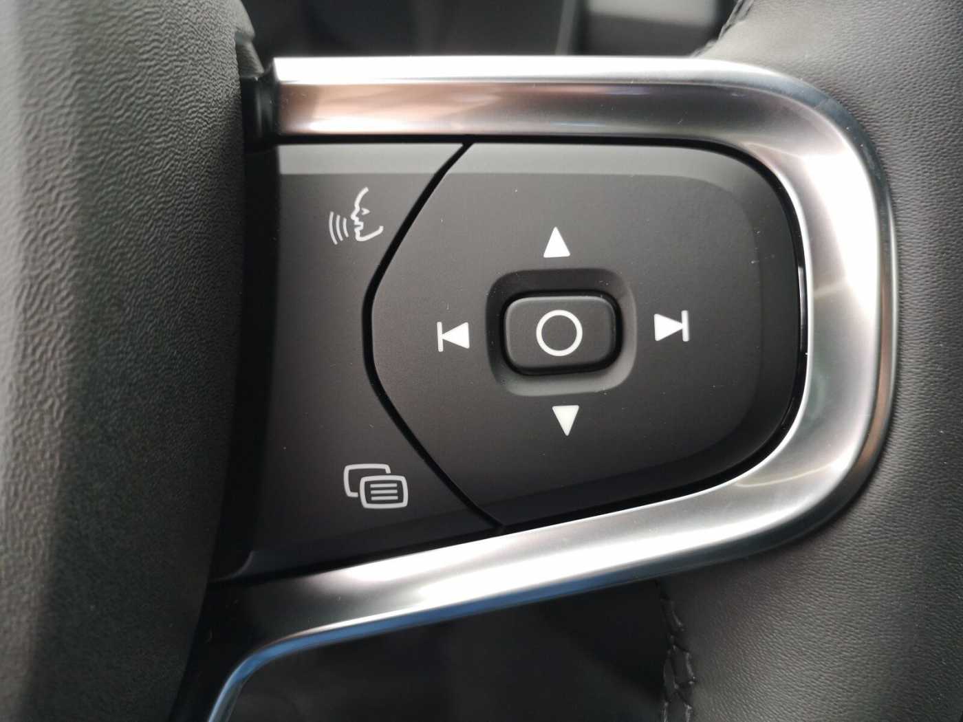 Volvo  Recharge Single Plus | WINTER PAKET | MET |