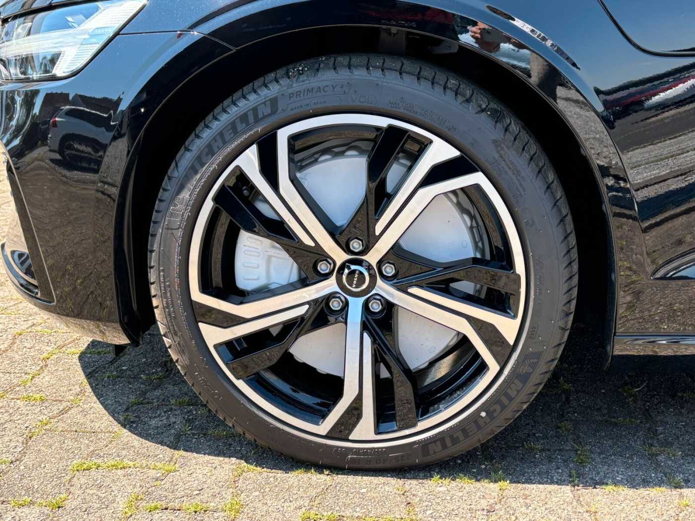 Volvo  Recharge T6 Plus Dark /Sitzhzg. /Google/LED//