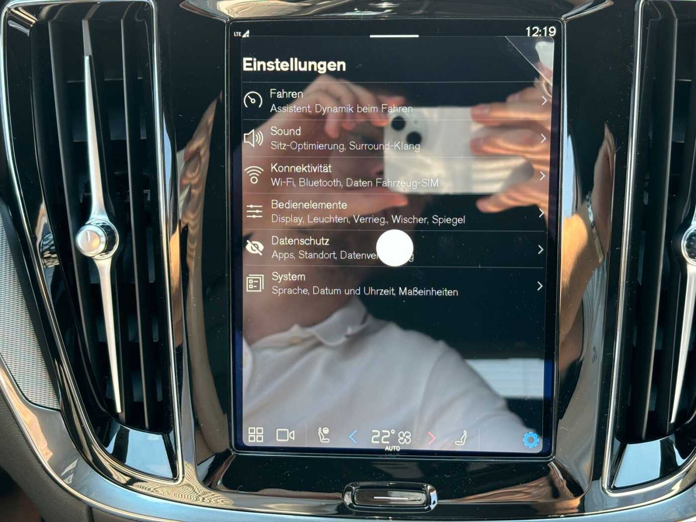 Volvo  Recharge T6 Plus Dark /Sitzhzg. /Google/LED//