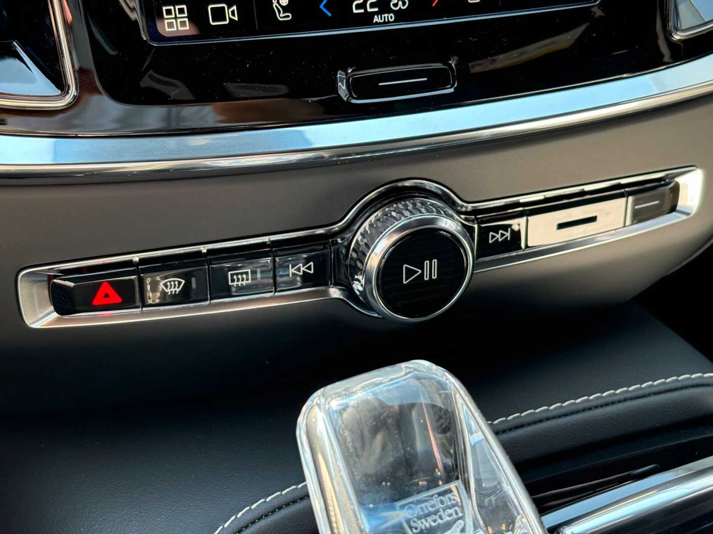Volvo  Recharge T6 Plus Dark /Sitzhzg. /Google/LED//