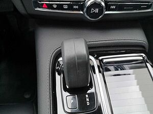 Volvo  Recharge T8 AWD Automatik