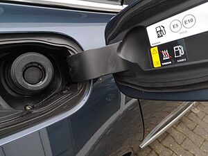 Volvo  Recharge T8 AWD Automatik