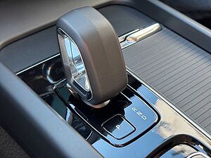Volvo  B4 Autom. Core Keyless-Start/Klima/LED/eSitz