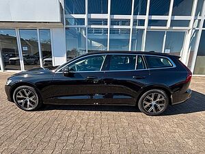 Volvo  B4 Autom. Core Keyless-Start/Klima/LED/eSitz