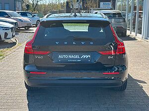 Volvo  B4 Autom. Core Keyless-Start/Klima/LED/eSitz