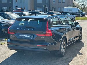 Volvo  B4 Autom. Core Keyless-Start/Klima/LED/eSitz