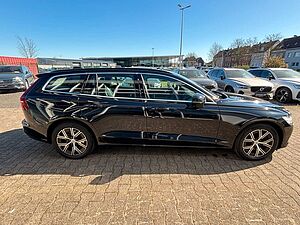 Volvo  B4 Autom. Core Keyless-Start/Klima/LED/eSitz