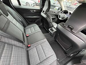Volvo  B4 Autom. Core FAHRER ASSIST|AHK|LED|WINTER|