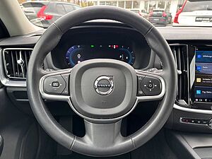 Volvo  B4 Autom. Core FAHRER ASSIST|AHK|LED|WINTER|