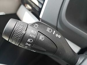 Volvo  B5 (Diesel) AWD Momentum Pro