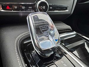 Volvo  Recharge T8 AWD Ultimate Dark SD|B&W|LUFT|