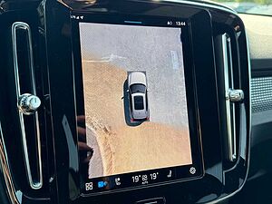 Volvo  B3 Autom. Plus Dark CONNECT|360CAM|19'Alu|
