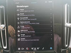 Volvo  B3 Autom. Plus Dark