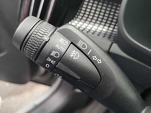 Volvo  B3 Autom. Plus Dark